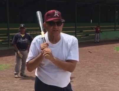 amlo-y-el-beisbol-a-los-de-la-mafia-del-poder-se-les-acabo-el-brazo