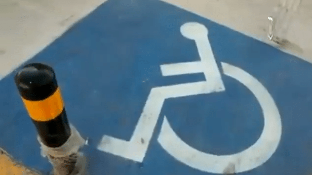 bolardos discapacitados