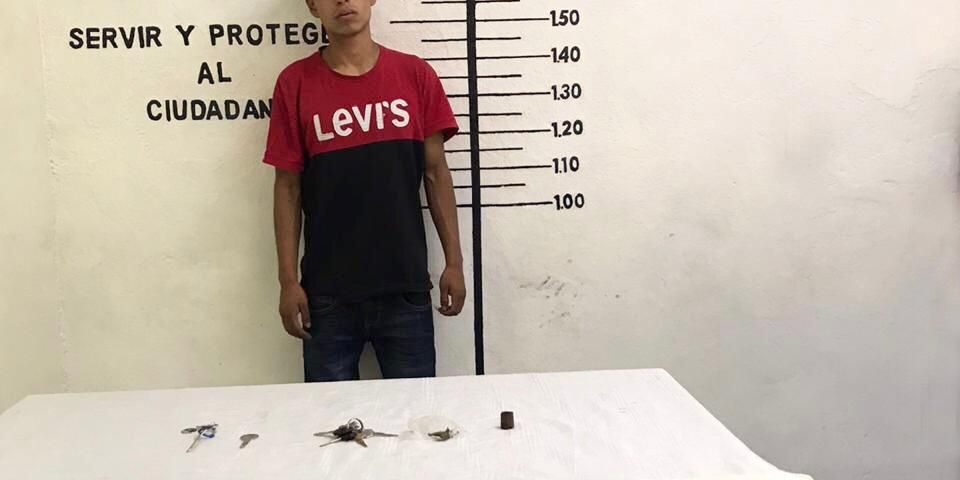 1 Frustra policía municipal de San Pedro Cholula robo de camioneta_ hay un detenido
