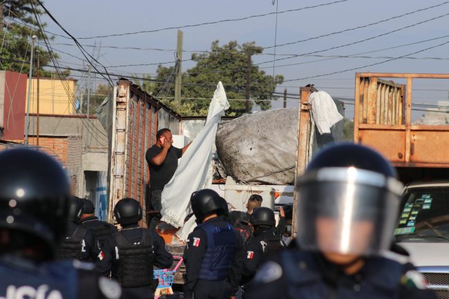 policia-desalojo-374948