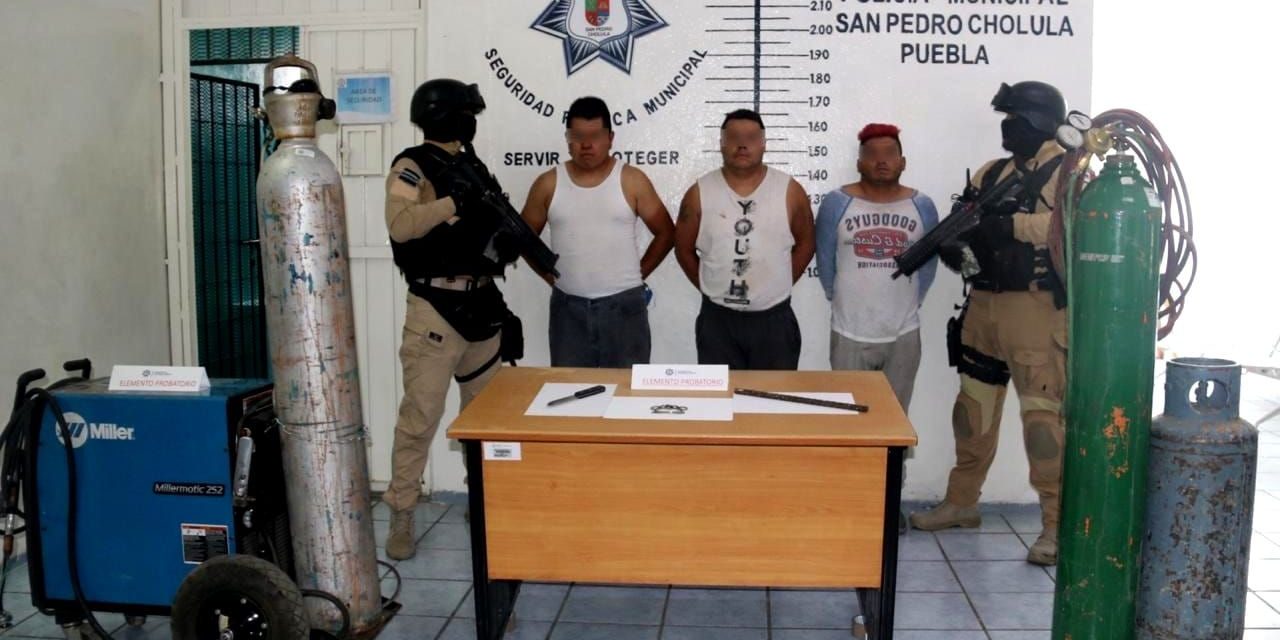 1 Coordinación metropolitana permite detención de presuntos delincuentes_ vecinos dañan instalaciones de la SSC