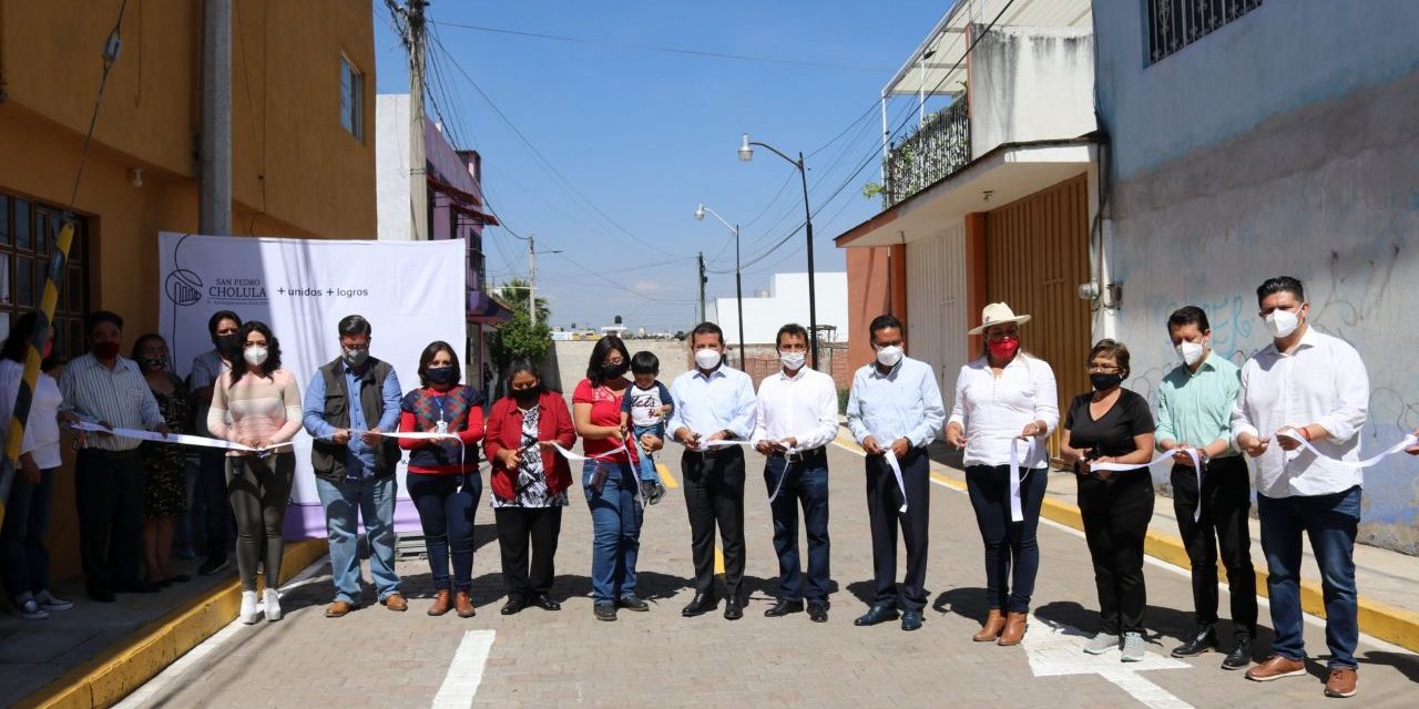 4 Equipa gobierno de San Pedro Cholula con infraestructura urbana y educativa a barrios y juntas auxiliares