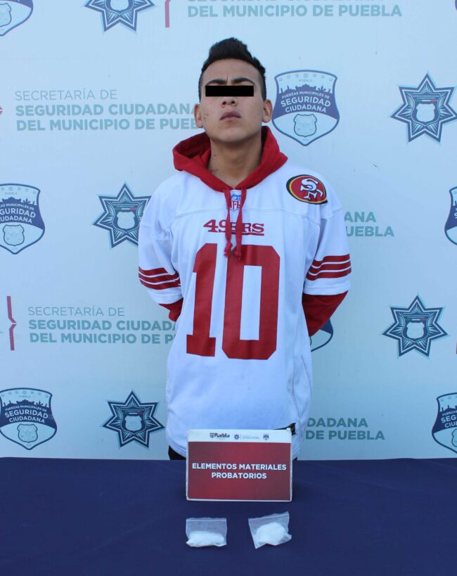 DETENIDO (9)