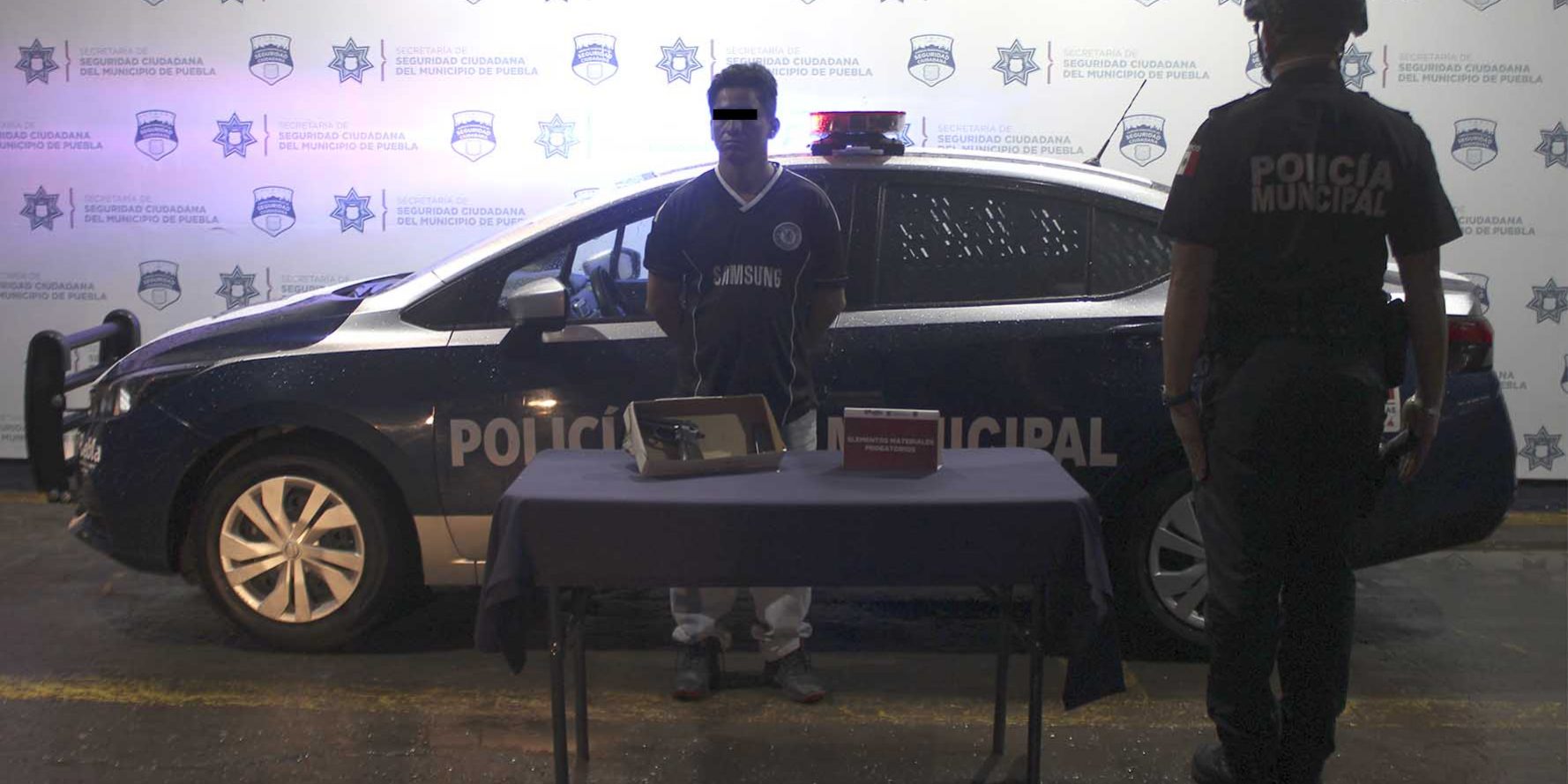 DETENIDO (15)