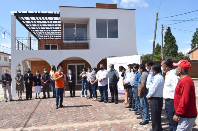 1 Entrega Luis Alberto Arriaga nuevo edificio de la presidencia auxiliar de Cuachayotla