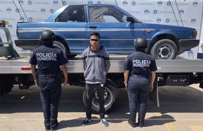 DETENIDO (17)
