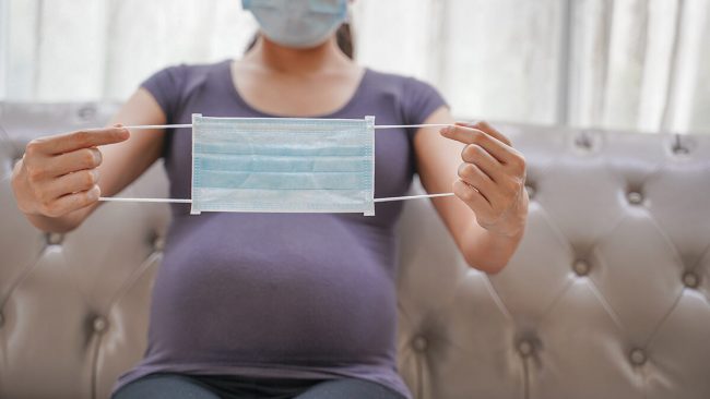 cuidados-para-embarazadas-que-tienen-coronavirus-bbmundo-2020-1200×675