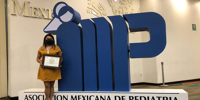 A_Alumna_8