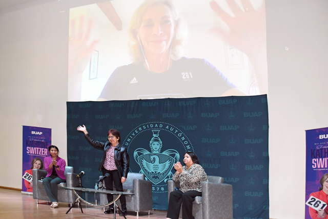 A_Conferencia_53